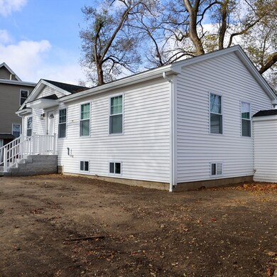 598 School St unit Rear ADU, Lowell, MA 01851 - photo 5
