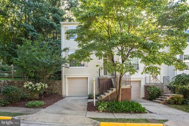 5830 Wye Oak Commons Ct unit 15, Burke, VA 22015 - photo 2