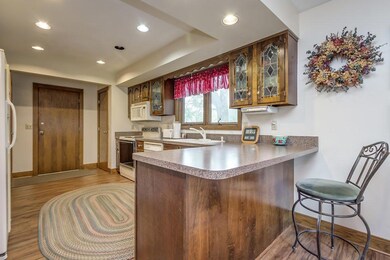 926 Bluffway Drive-8-SMALL