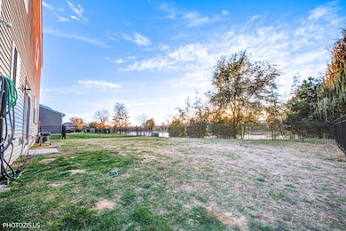 442 Dollinger Dr, Romeoville, IL 60446 - photo 5