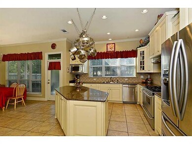 Kitchen. Gourmet Kitchen with Oversized Island, Gr