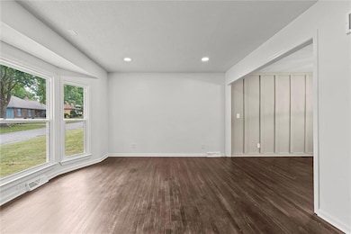 9901 E 85th St, Raytown, MO 64138 - photo 6