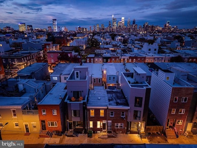 2057 Watkins St, Philadelphia, PA 19145 - photo 2