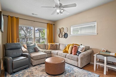 348 Brookhaven Dr, Central Point, OR 97502 - photo 3