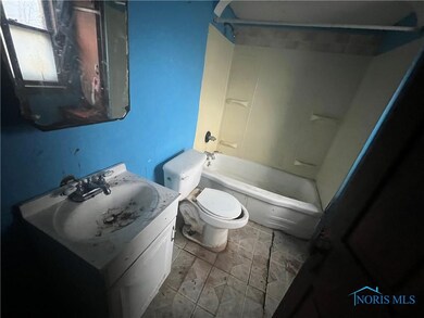 638 Knower St, Toledo, OH 43609 - photo 5