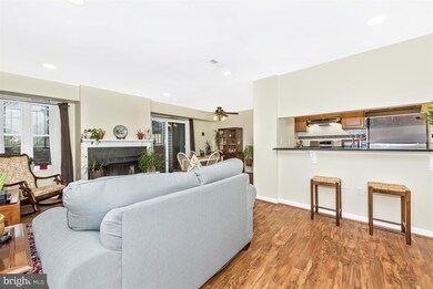 1602 Berry Rose Ct unit 1A, Frederick, MD 21701 - photo 3