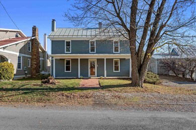 202 Shenandoah Ave, Edinburg, VA 22824 - photo 3