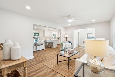 2210NDallertonCir-KeenEyeMarketing-009