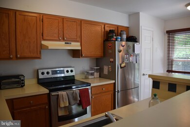 1609 Oak Spring Way, Reston, VA 20190 - photo 7