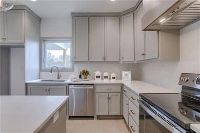 1849 Arbor Trail, Liberty, MO 64068 - photo 4