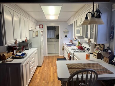 31417 Lightfoot Way, Running Springs, CA 92382 - photo 5