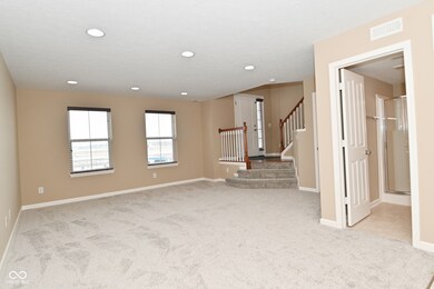 6301 Schooler Dr, Whitestown, IN 46075 - photo 7