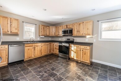 988 Oak St, Anmoore, WV 26323 - photo 6