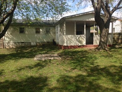 312 Chestnut Dr, Shelbyville, TN 37160 - photo 2