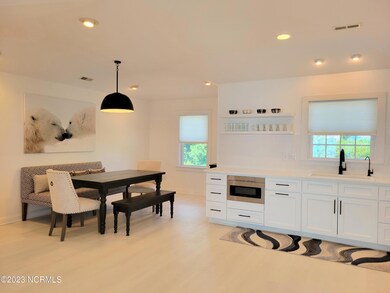 Kitchen - Dining