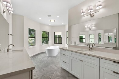 3725 Parkwood Dr, Houston, TX 77021 - photo 3