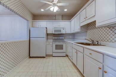 _MG_9954_5_6_7_8Interior