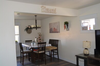 Dining area<|><|>