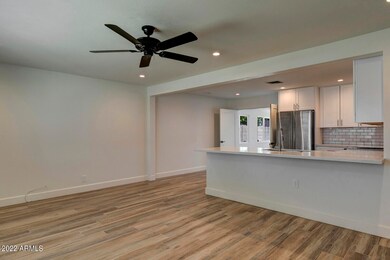 07__1228_A_W_5th_St__07_mls