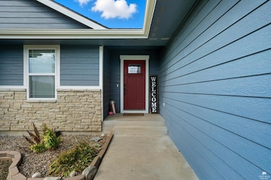 5632 Legends View Dr, Wamego, KS 66547 - photo 4