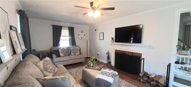 225 W Brookdale St, Allentown City, PA 18103 - photo 5