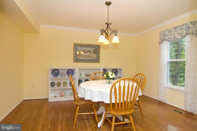 6203 Guthrie Ct, Sykesville, MD 21784 - photo 5