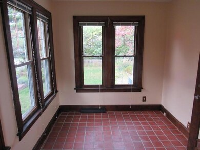 340 Brevoort Rd, Columbus, OH 43214 - photo 7