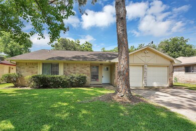 6815 Feather Creek Dr, Houston, TX 77086 - photo 2