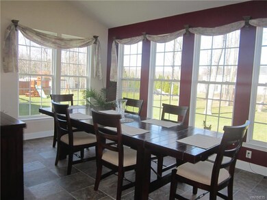 Windowed Morning Room w/newer porcelain tiled floo