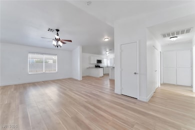 2551 Boulder Point Ct, Las Vegas, NV 89115 - photo 7