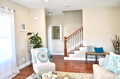 637 Gifford St unit 9B, Falmouth, MA 02540 - photo 4