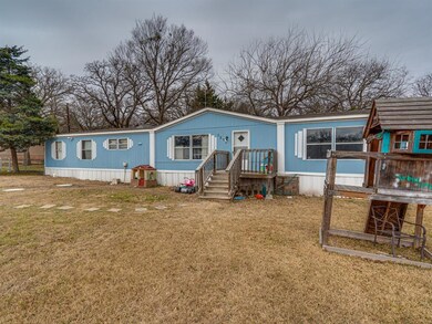 3200 Rolling Oaks Dr, Cleburne, TX 76031 - photo 2