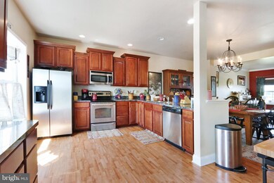 429 Channing Dr, Chambersburg, PA 17201 - photo 5