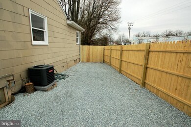 20 Chestnut St, Gaithersburg, MD 20877 - photo 3