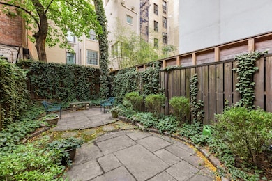 48 E 83rd St unit GARDEN, New York, NY 10028 - photo 2