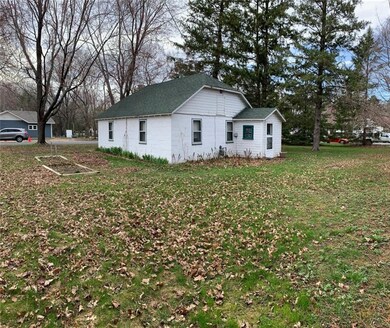 116 17th St NE, Menomonie, WI 54751 - photo 2