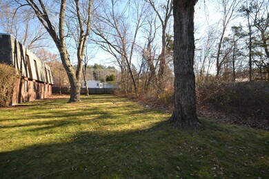 24 Robert Ct unit H, Manchester, NH 03103 - photo 4