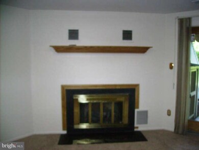 2502 Ebony Rd, Parkville, MD 21234 - photo 7