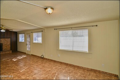 10648 Birthstone Dr, El Paso, TX 79935 - photo 6
