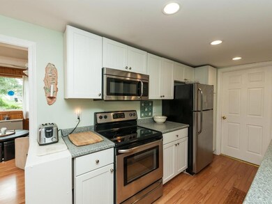 38 Spruce St, York, ME 03909 - photo 4