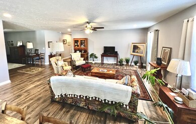 1821 Hills Chapel Rd, Manchester, TN 37355 - photo 2