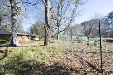 169 Hillcrest Dr, Pittsboro, NC 27312 - photo 5