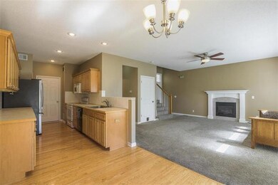 7335 Silverheel St, Shawnee, KS 66227 - photo 3