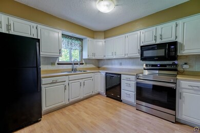 6546 SW 26th Ct, Topeka, KS 66614 - photo 6