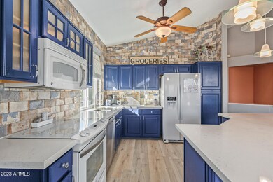 9227 E Lompoc Ave, Mesa, AZ 85209 - photo 7