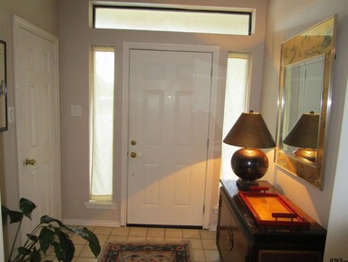 909 909 Wicket Ct, Tyler, TX 75703 - photo 3