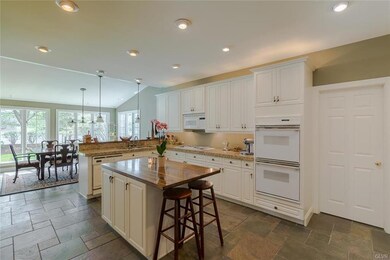 Kitchen looking toward breakfast room