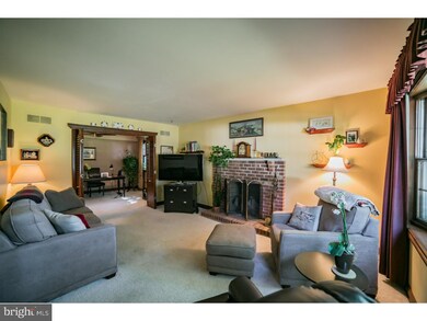 1995 Bishopwood Blvd W, Harleysville, PA 19438 - photo 7