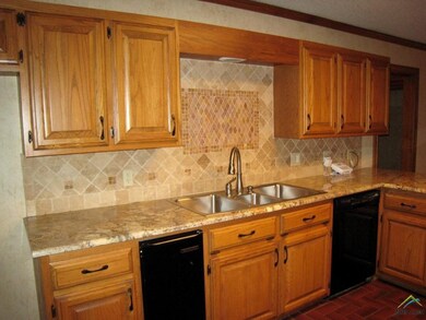 415 Princeton Dr, Tyler, TX 75703 - photo 7