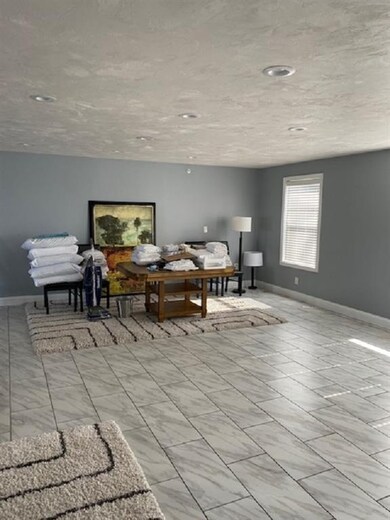 207 Ocean Blvd unit D, Seabrook, NH 03874 - photo 6